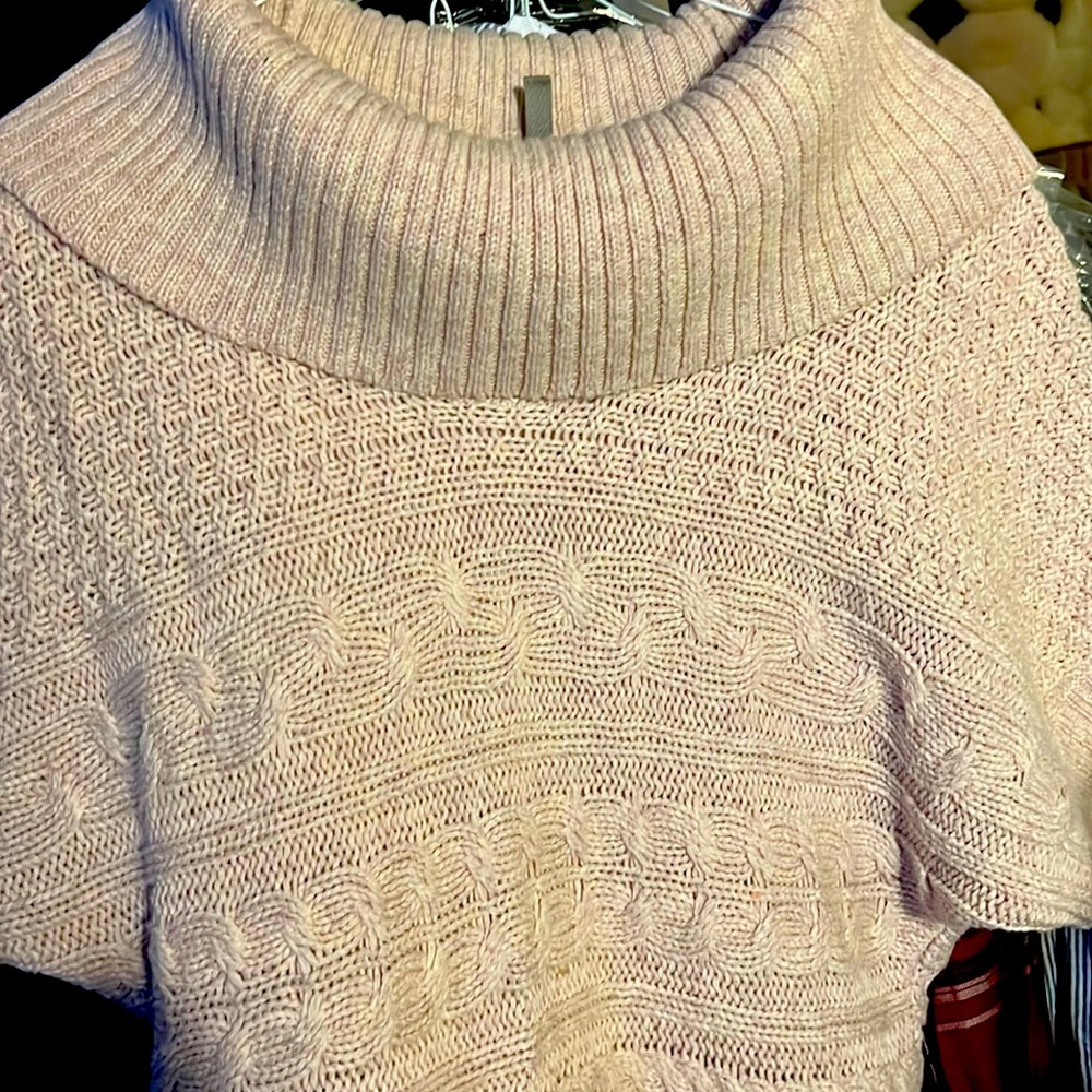 Caslon size SX light pink beautiful sweater!